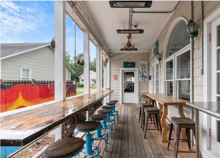 More Photos Of 925 10th St, Port Royal Restaurant For Sale