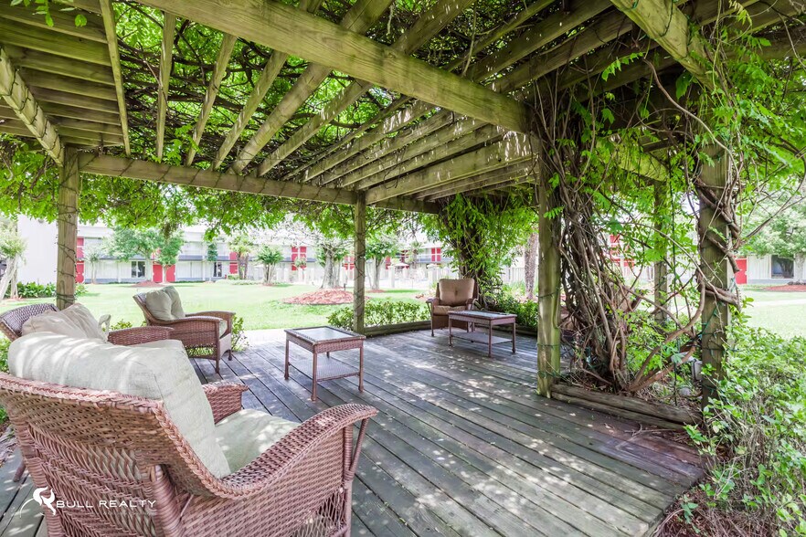 More Photos Of 2915 Highway 14, New Iberia Apartments For Sale