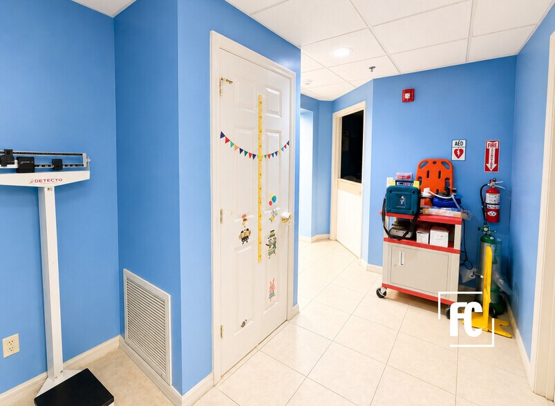 More Photos Of 310 SW Ocean Blvd, Stuart Medical For Sale