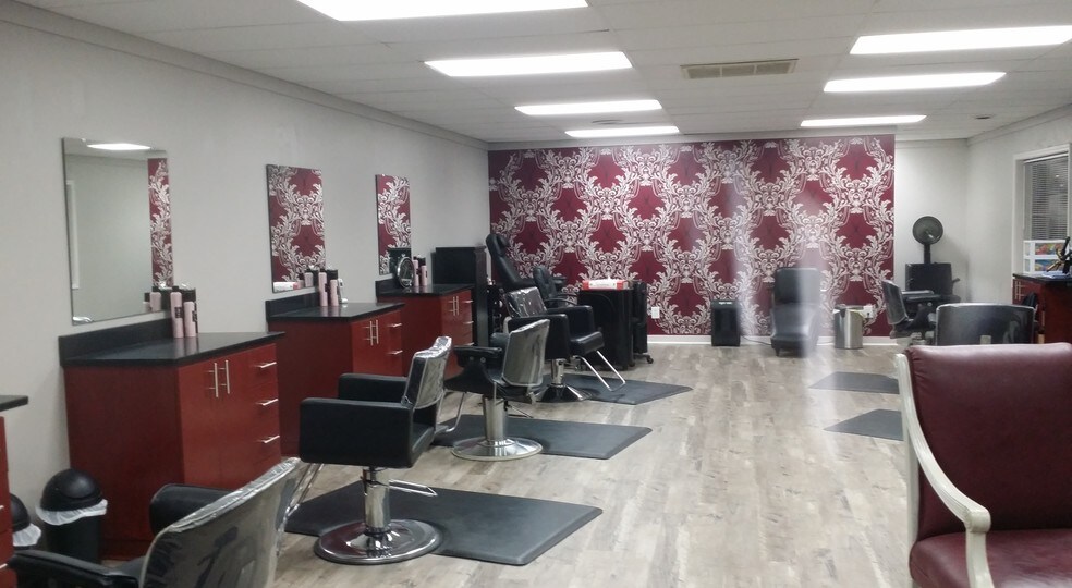 More Photos Of 3110 Wade Hampton Blvd, Taylors Storefront For Sale