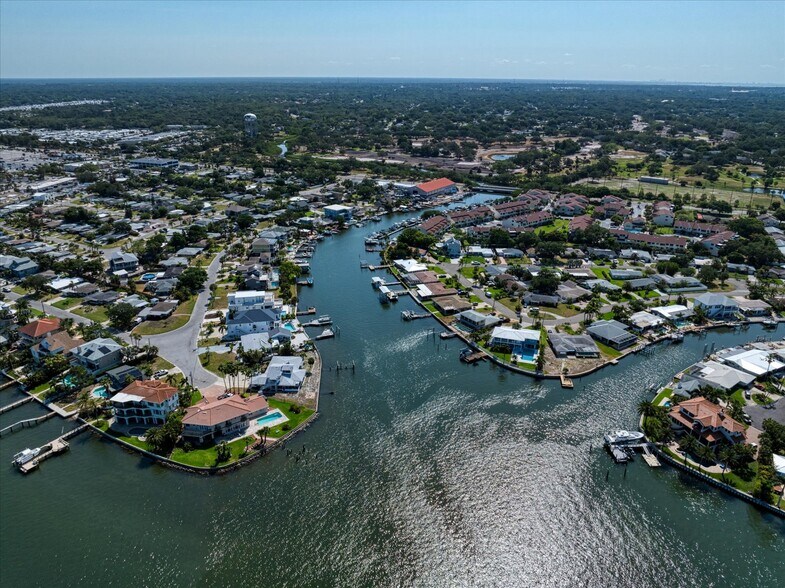 More Photos Of 2400 Bayshore Blvd, Dunedin Marina For Sale