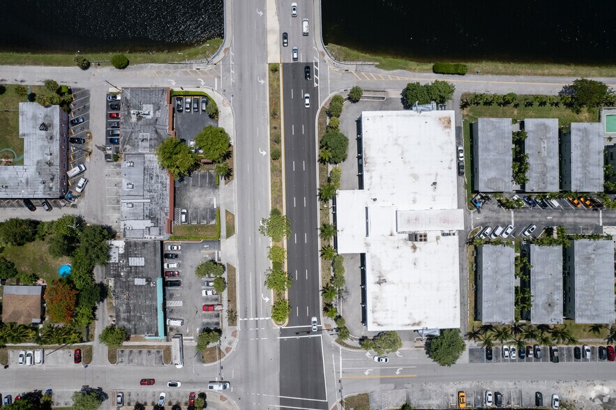 More Photos Of 16666 NE 19th Ave, North Miami Beach Office For Lease