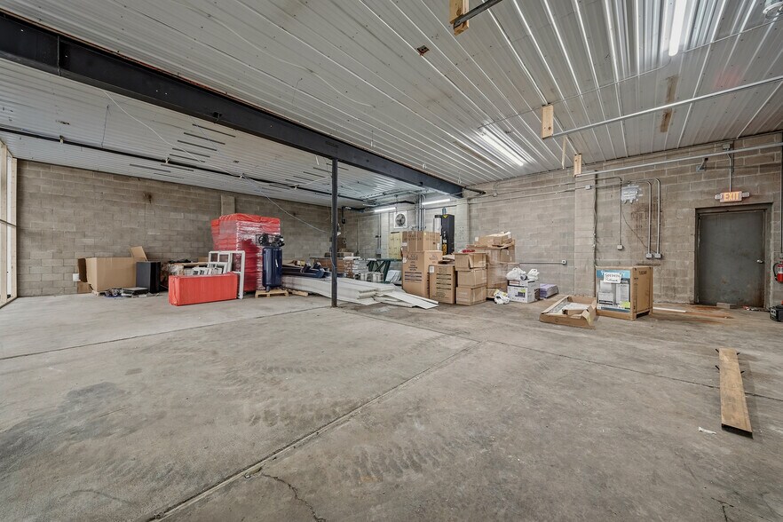 More Photos Of 15 E Walnut St, Chippewa Falls Industrial For Sale