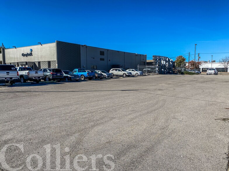 More Photos Of 747 S 13th St, Boise Showroom For Lease