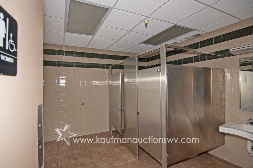 More Photos Of 100 Bluestone Rd, Mount Hope Research And Development For Sale
