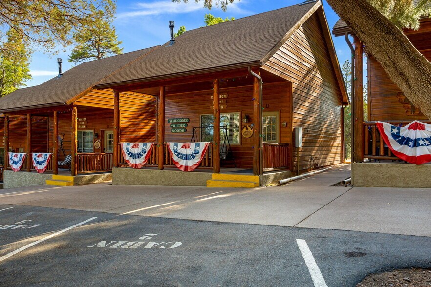 More Photos Of 1022 S Hunter Creek Dr, Payson Hotel For Sale