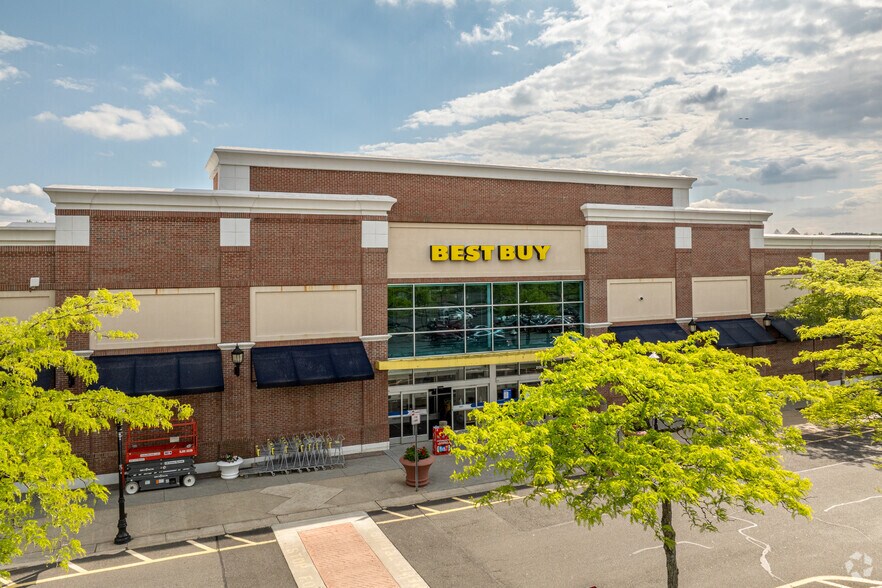 More Photos Of 2130 Route 35, Holmdel General Retail For Lease