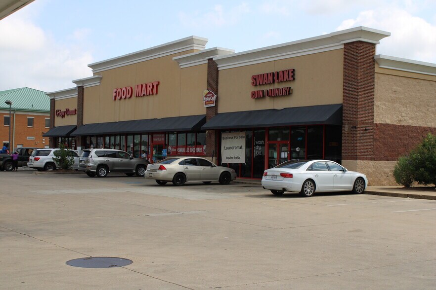 More Photos Of 1400 Swan Lake Rd, Bossier City Convenience Store For Lease