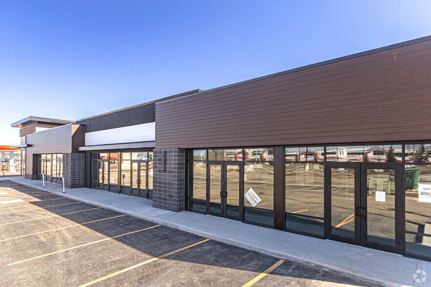 More Photos Of 4905 Roper Rd NW, Edmonton Storefront For Sale