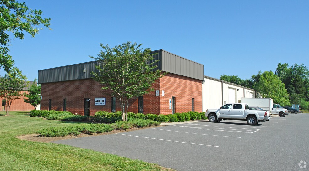 Primary Photo Of 5630-5638 Harrisburg Industrial Par Dr, Harrisburg Warehouse For Lease