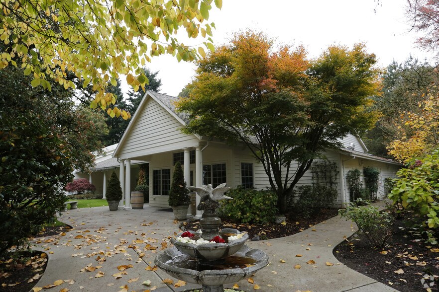 Primary Photo Of 3009 SE Chestnut St, Portland Lodge Meeting Hall For Lease