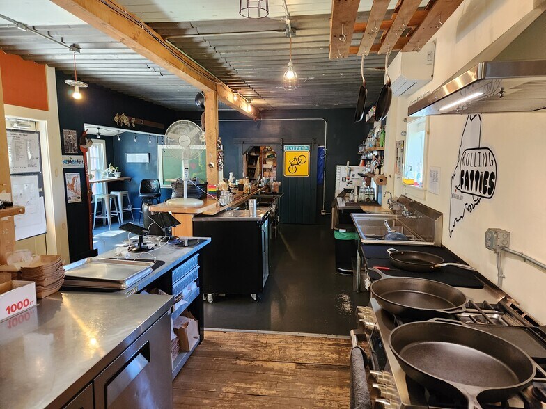 More Photos Of 268 Main St, Kingfield Restaurant For Sale