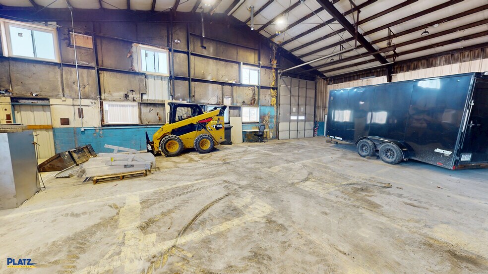 More Photos Of 8063 Southern Blvd, Youngstown Warehouse For Lease