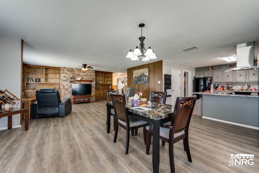 More Photos Of 5100 FM 715, Midland Warehouse For Sale