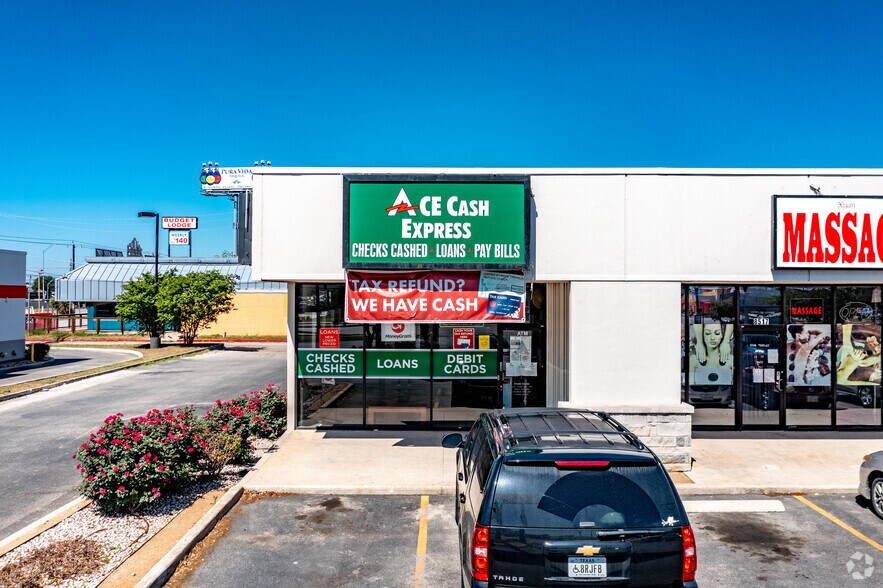 More Photos Of 8515-8611 Perrin Beitel Rd, San Antonio Freestanding For Lease