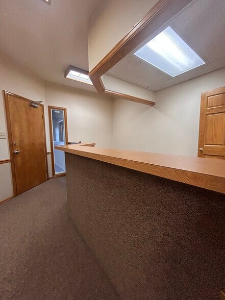 More Photos Of 1925 Dominion Way, Colorado Springs Office For Lease