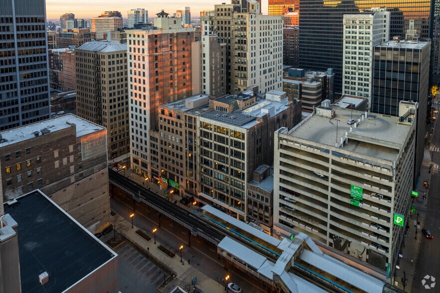 More Photos Of 218 S Wabash Ave, Chicago Loft Creative Space For Lease