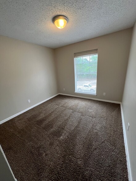 More Photos Of 511 Blake St, Texarkana Apartments For Sale