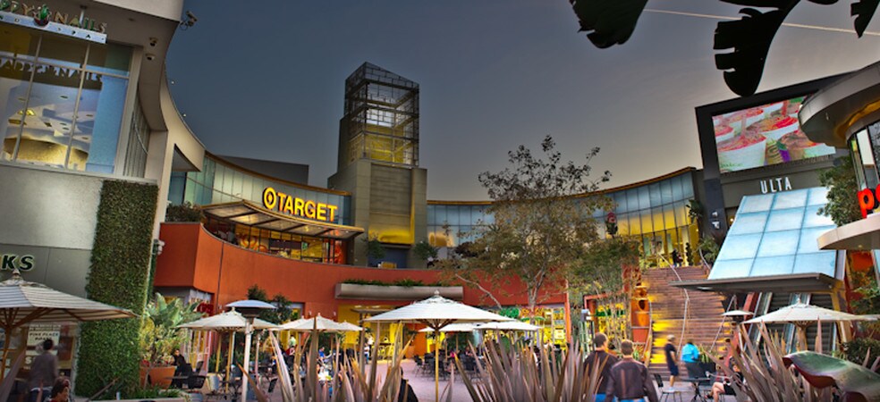 Primary Photo Of 7100 W Santa Monica Blvd, Los Angeles Unknown For Sale