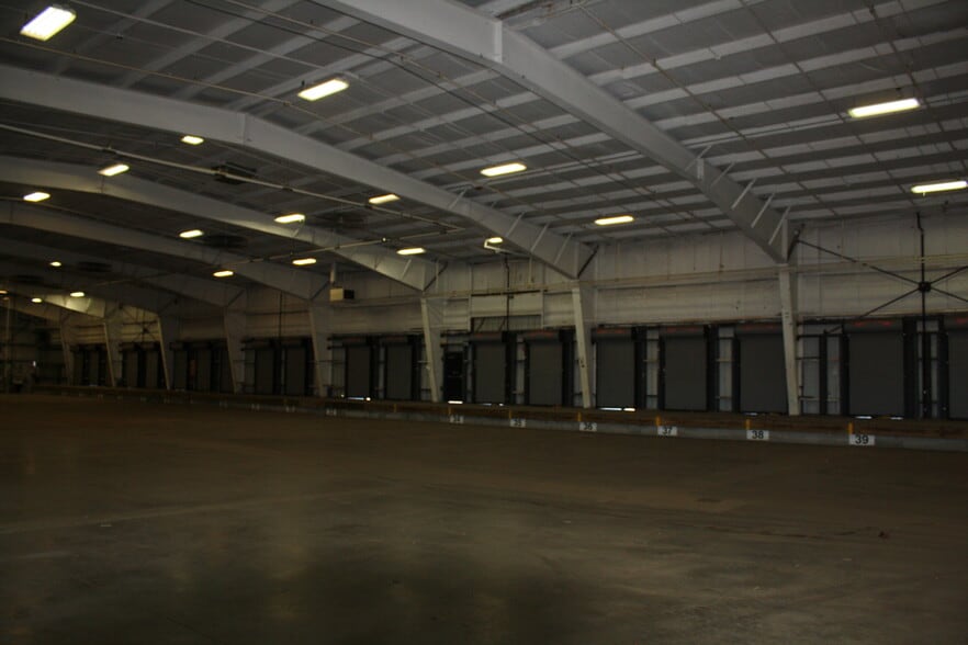 More Photos Of 30 Independence Rd, Kingston Distribution For Lease