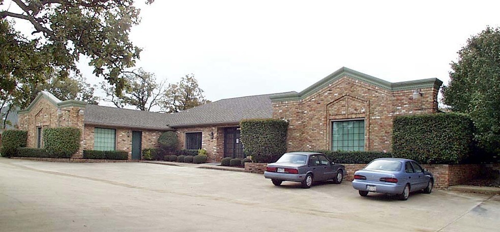 More Photos Of 9285 Huntington Sq, North Richland Hills Office For Sale