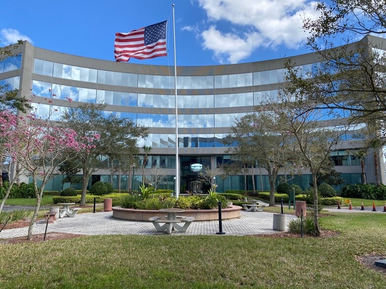 More Photos Of 5955 T G Lee Blvd, Orlando Office For Lease