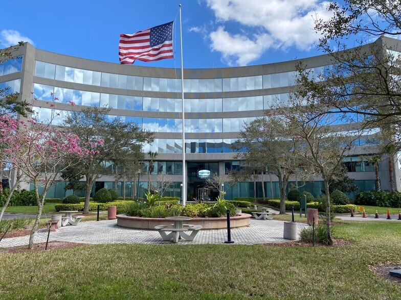 More Photos Of 5955 T G Lee Blvd, Orlando Office For Lease