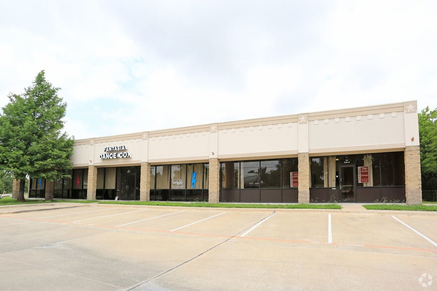 More Photos Of 701 HWY 32, Mesquite Freestanding For Lease