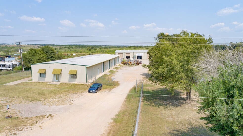 More Photos Of 4718 FM 1327, Creedmoor Warehouse For Lease