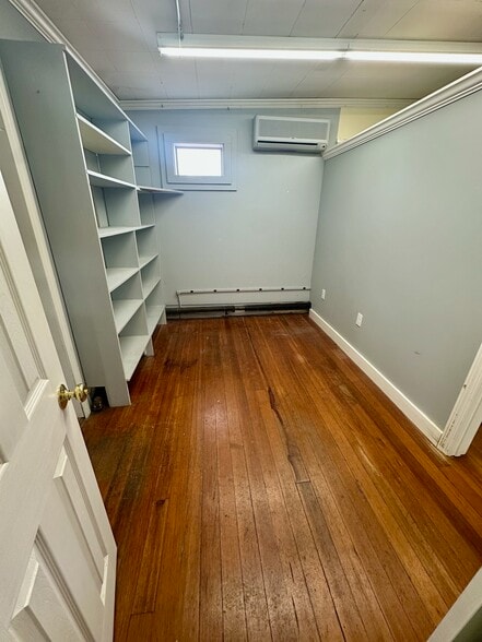 More Photos Of 705 Main St, Hyannis General Retail For Sale