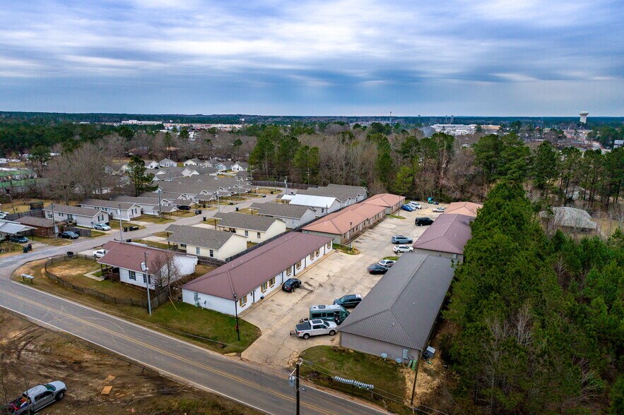 More Photos Of 239 Hartfield Rd, Hattiesburg Apartments For Sale