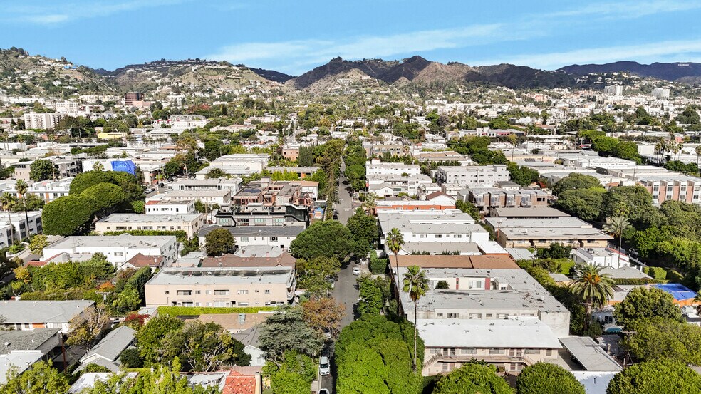 More Photos Of 904 N Spaulding Ave, Los Angeles Apartments For Sale