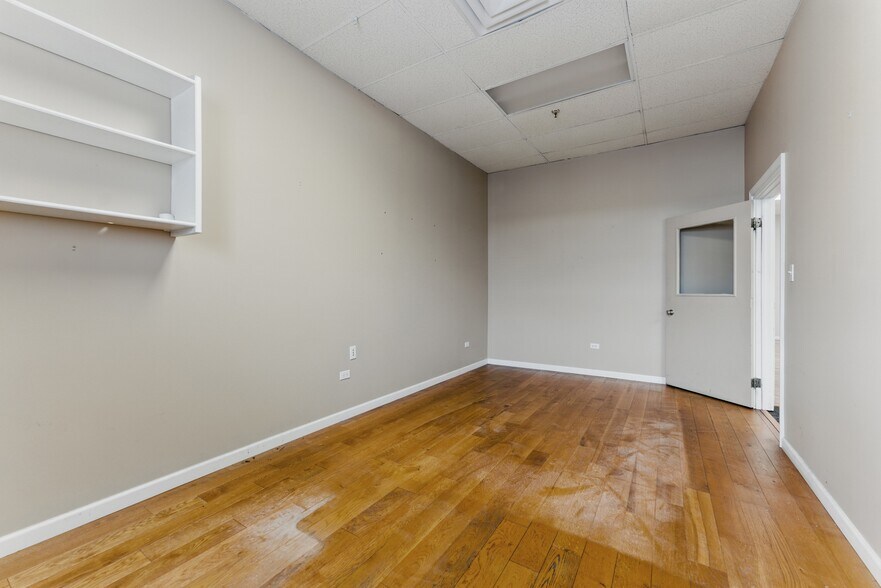 More Photos Of 16 Commercial Ave, Albany Warehouse For Lease