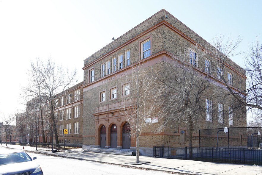 More Photos Of 6950 S Sangamon St, Chicago Schools For Sale