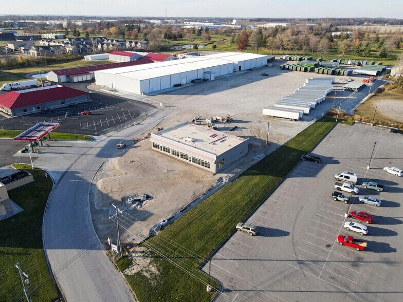 More Photos Of 2099 E Tipton St, Seymour Manufacturing For Lease