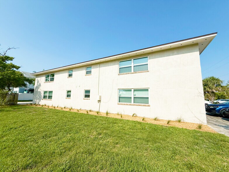 More Photos Of 408 13th Ave N, Jacksonville Beach Multifamily For Sale