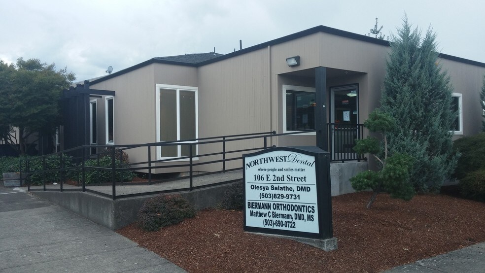 More Photos Of 106 E 2nd St, Molalla Medical For Sale