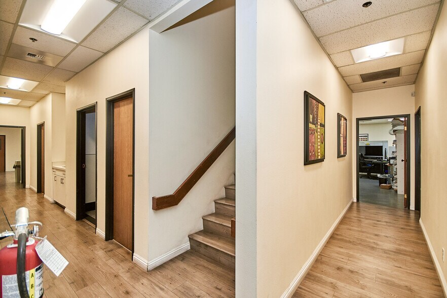 More Photos Of 560 S Melrose St, Placentia Warehouse For Lease