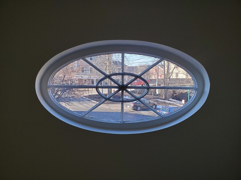 More Photos Of 4 S Main St, Ipswich Storefront Retail Office For Lease