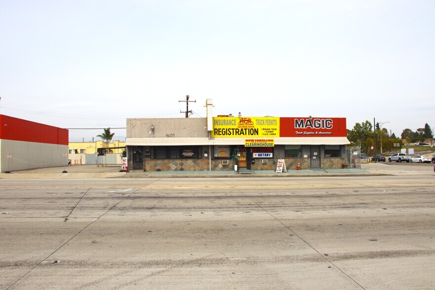 More Photos Of 4615 E Washington Blvd, Commerce Freestanding For Sale