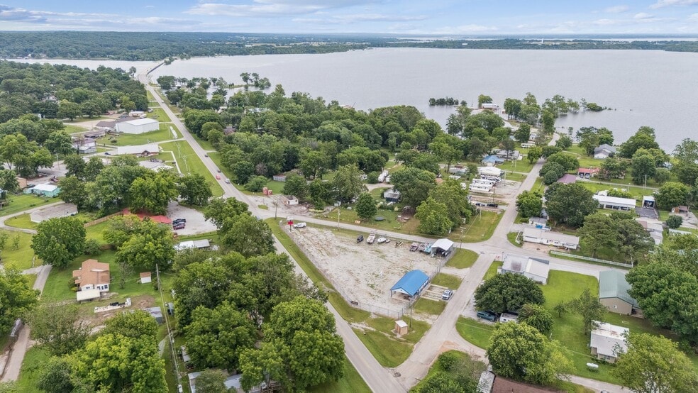 More Photos Of 100 Main St, Bernice Self Storage For Sale