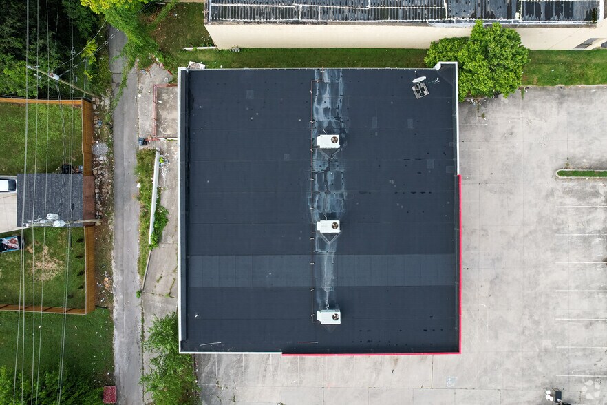 More Photos Of 2580 E Magnolia Ave, Knoxville Freestanding For Sale