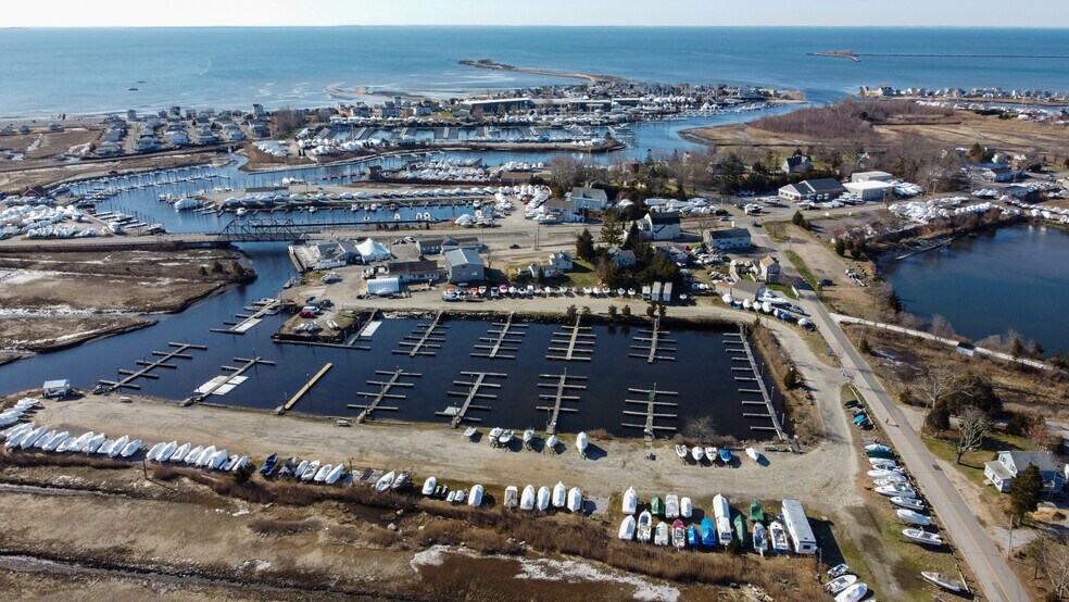 More Photos Of 54 Old Boston Post Rd, Westbrook Marina For Sale