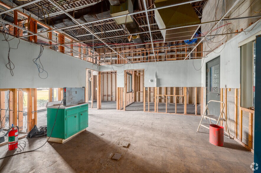 More Photos Of 2201 W Park Dr, Lorain Industrial For Sale