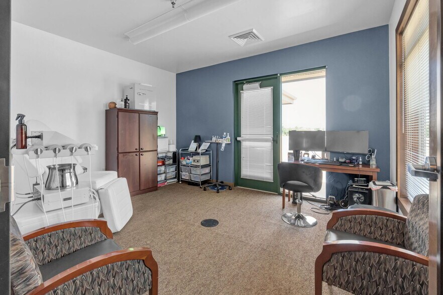 More Photos Of 4795 Larimer Pky, Johnstown Medical For Sale