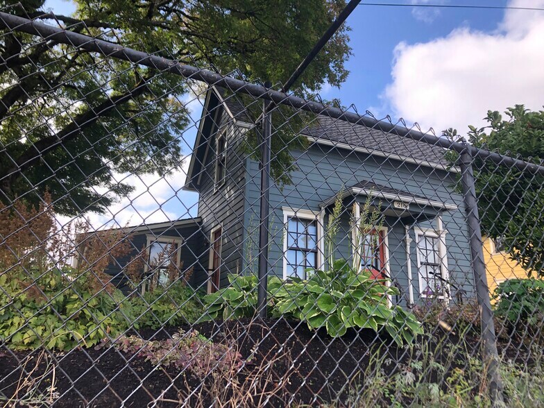 More Photos Of 216 14th St, Oregon City Office For Lease