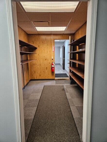 More Photos Of 950-980 Wabash Ave, Chesterton Industrial For Sale