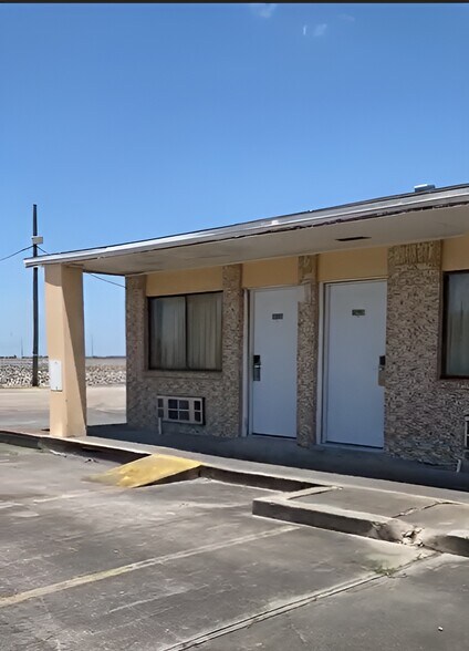 More Photos Of 2225 N US Highway 77, Robstown Hospitality For Sale
