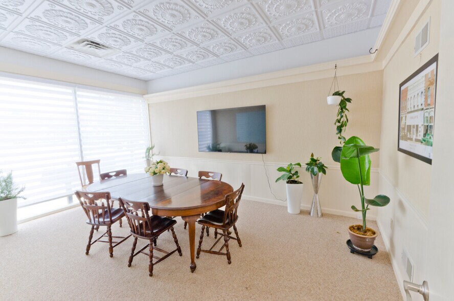 More Photos Of 21 E Main St, Cuba Storefront Retail Office For Lease