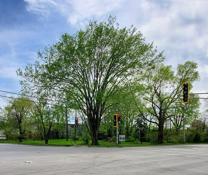 More Photos Of 2430 S Grand Ave E, Springfield Land For Sale